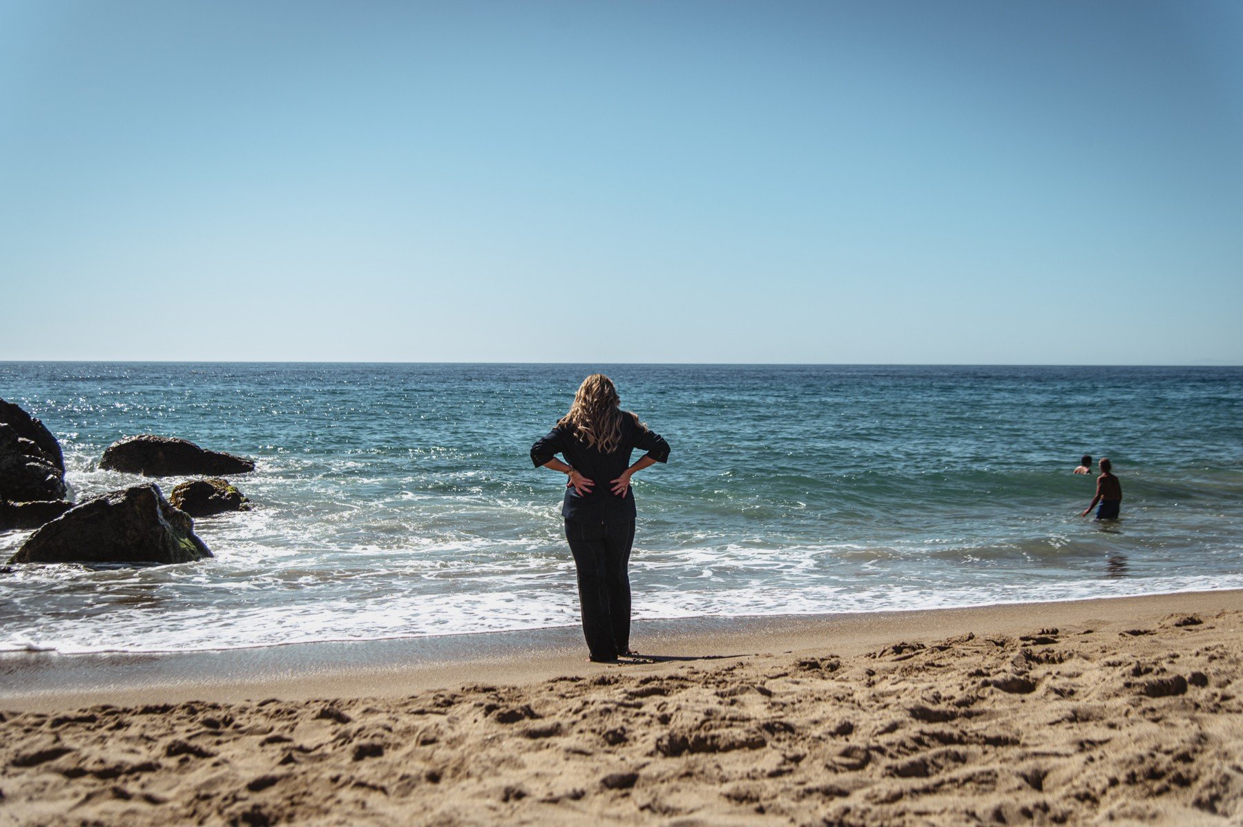 Elizabeth Edwards looking toward the ocean